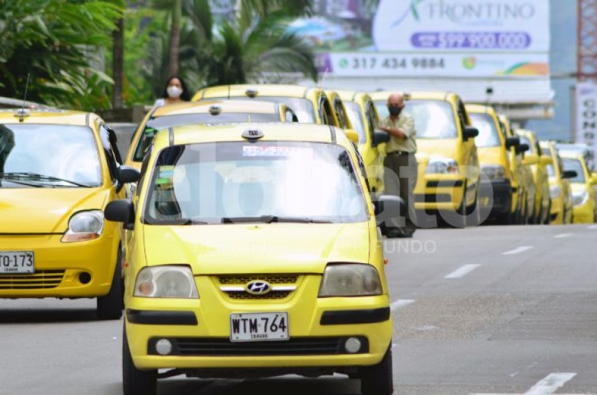 'La carrera mínima en Ibagué debería estar en $7.200': líder de taxistas 
