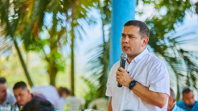 “Hay que ganarle la pelea a los sectarismos y gestionar sin distingos políticos”: senador Miguel Barreto