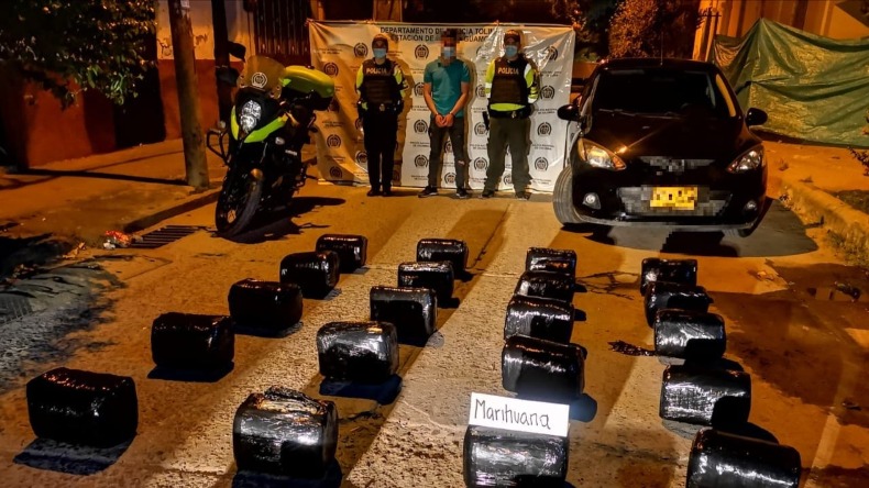 Policía del Tolima incautó más de 100 kilos de marihuana y base de coca camuflada en vehículos en Tolima 
