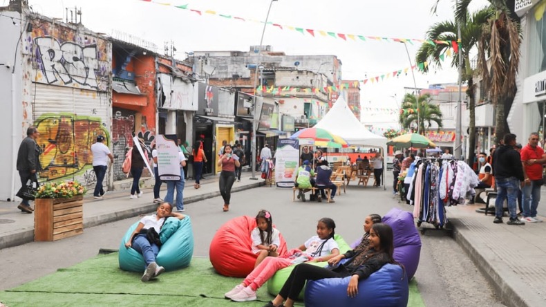 Peatonalizar la calle Tercera generaría pérdidas e invasión del espacio público: comerciantes de Ibagué