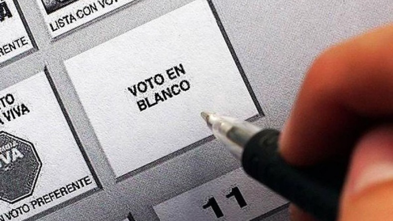 "Si la mayoría de los votos son a favor del voto en blanco, no se repetirán las elecciones": Registraduría Nacional 