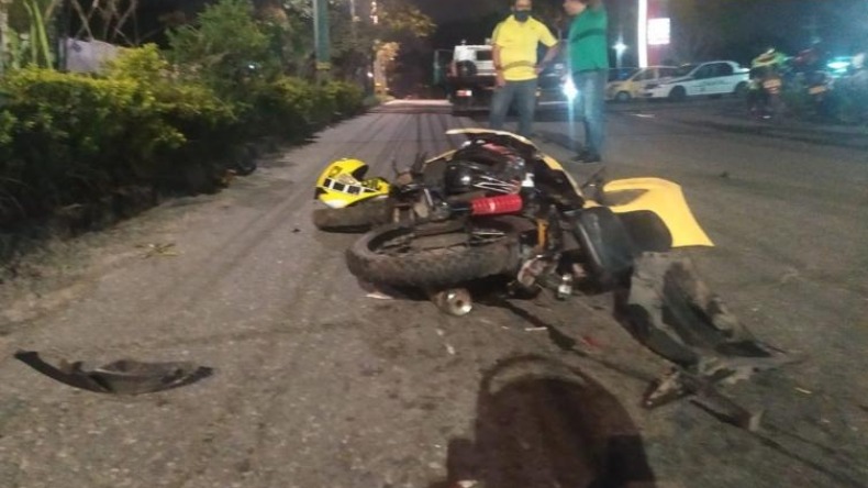 Una persona murió y otra resultó herida en trágico accidente de tránsito en el sector de Mirolindo en Ibagué 