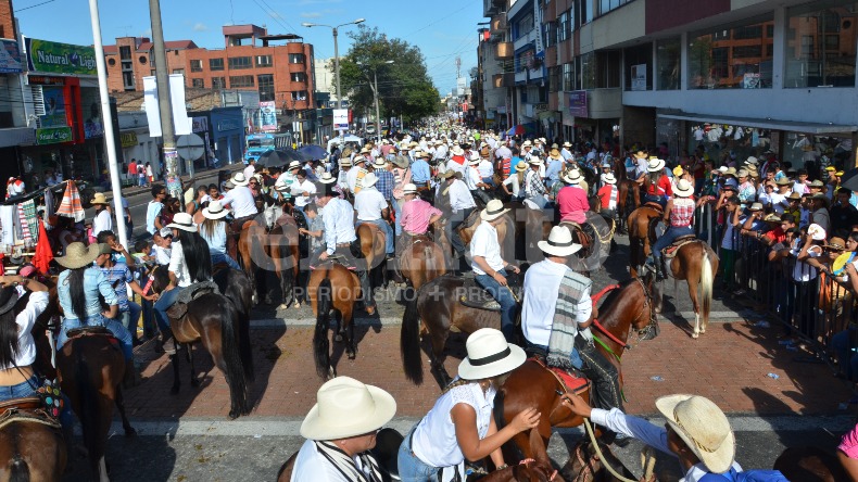 Para evitar maltrato animal, prohibieron consumo de alcohol durante el desfile de caballos en Ibagué