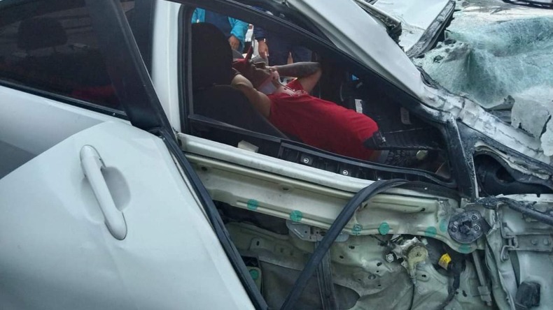 Por negligencia de las autoridades, conductor que derribó un poste en Picaleña no le fue practicada prueba de embriaguez