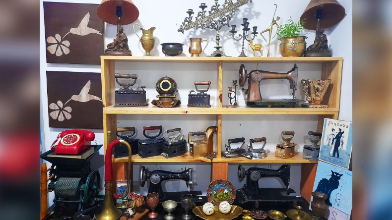 Con objetos del siglo XIX y XX, un coleccionista ibaguereño tiene su propio museo en casa 