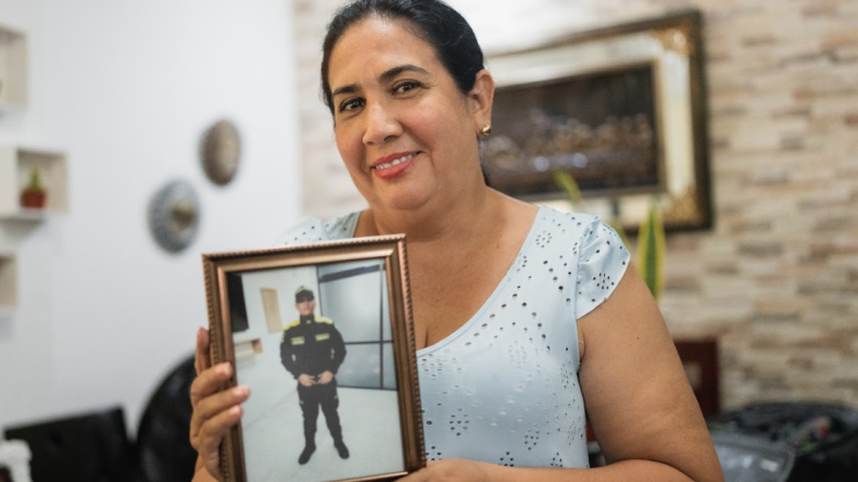 Detrás del uniformado, el relato de familiares de jóvenes becados para ser patrulleros de la Policía del Tolima 