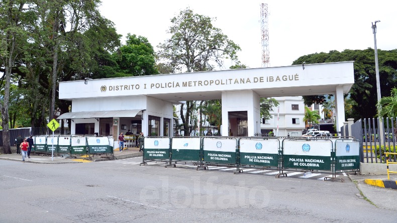 Riña múltiple acabó con enfrentamientos entre ciudadanos y policías en Ibagué