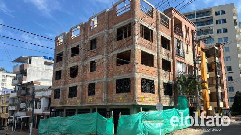 Obra ilegal en Ibagué: tenía permiso para tres pisos y construyó cinco