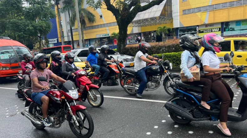 Motociclistas colombianos tendrán cascos con mejores estándares de seguridad