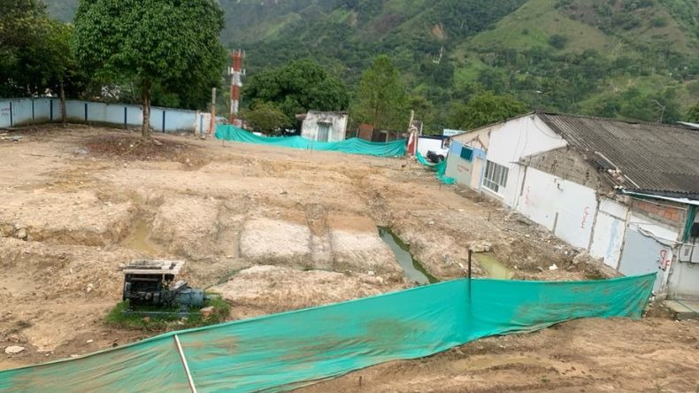 Obras de hospitales en Rioblanco y Chaparral no han iniciado