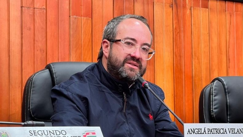 Abren indagación previa a Ciro Ramírez por presunta corrupción en el Tolima