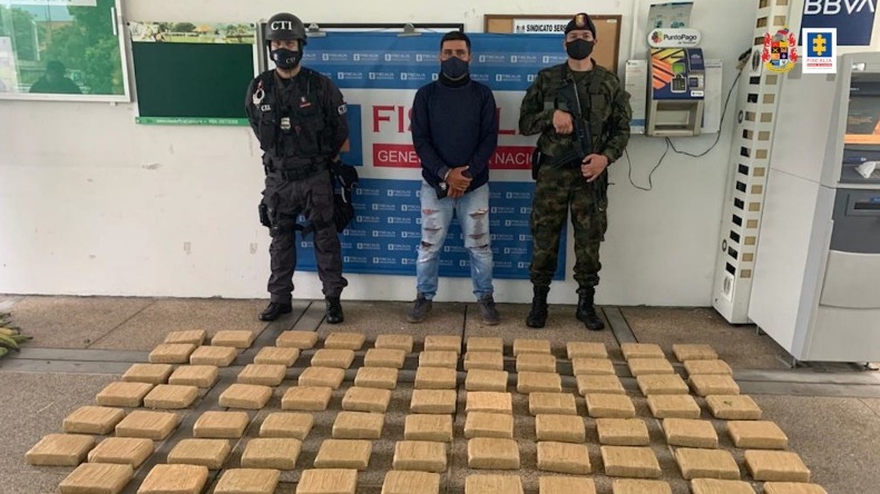 Capturaron a delincuente que camuflaba marihuana entre un cargamento de plátano en el Tolima