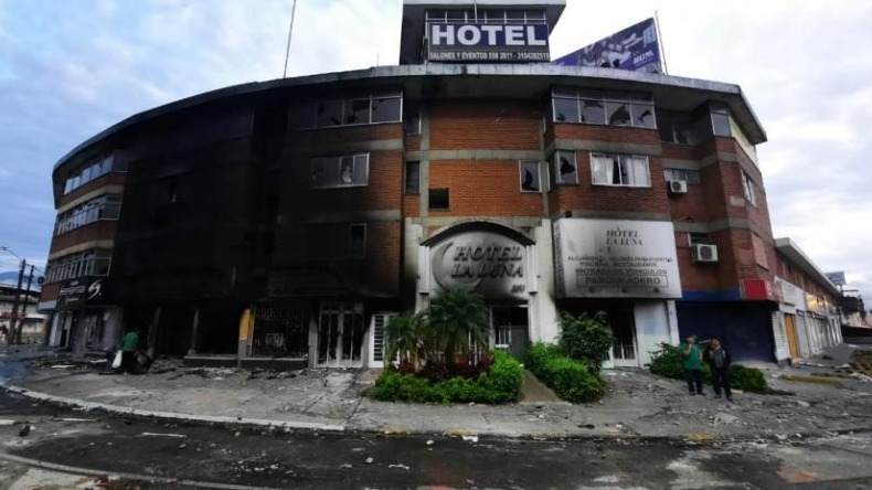 Reconocido hotel de Cali fue quemado por hospedar integrantes de la fuerza pública