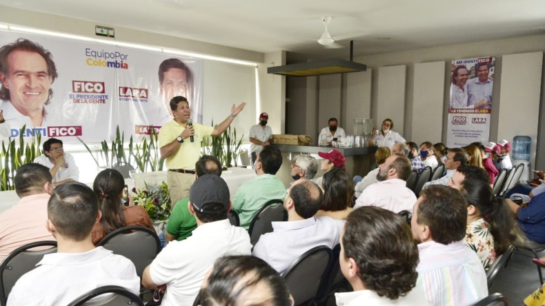 Empresarios y políticos del Tolima se reunieron con Rodrigo Lara, fórmula vicepresidencial de Federico Gutiérrez