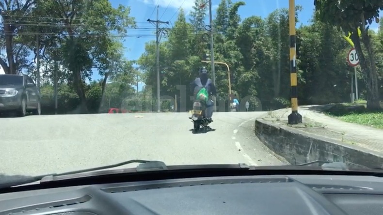 "Este es uno de los semáforos más burlados por motociclistas en Ibagué": denuncian conductores