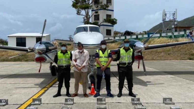 Condenan a piloto de avioneta que transportó media tonelada de cocaína 