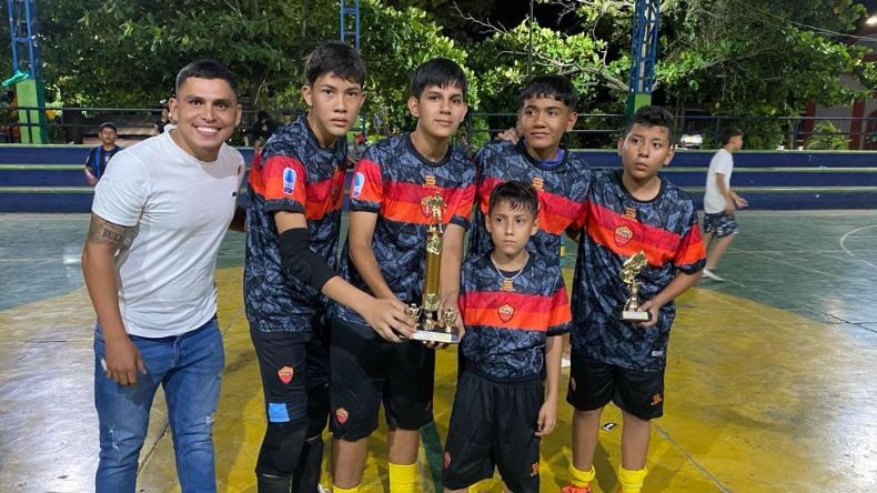 Cemex impulsa escuelas deportivas de San Luis y Payandé 