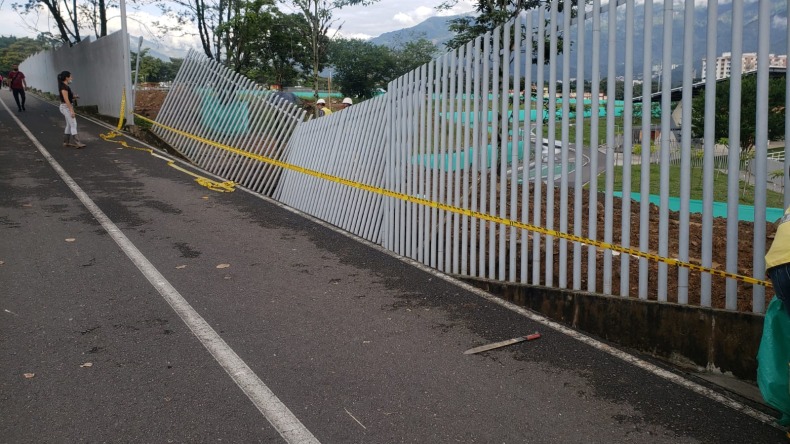 Cerramiento del Parque Deportivo cedió por obras del Tejódromo 