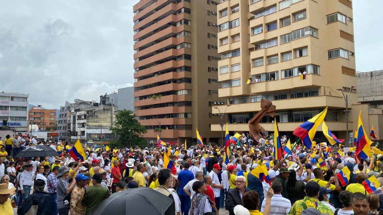 Así fue la marcha en Ibagué contra el gobierno de Gustavo Petro