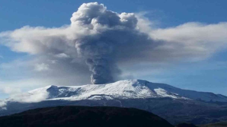 Continúa la alerta por actividad sísmica del Volcán Nevado del Ruiz 