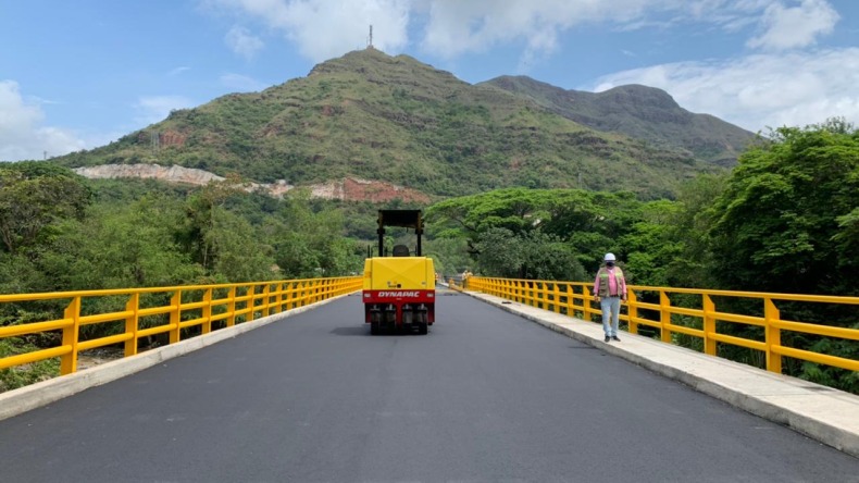 Puente que conecta a Gualanday con San Luis será entregado a finales de mayo 