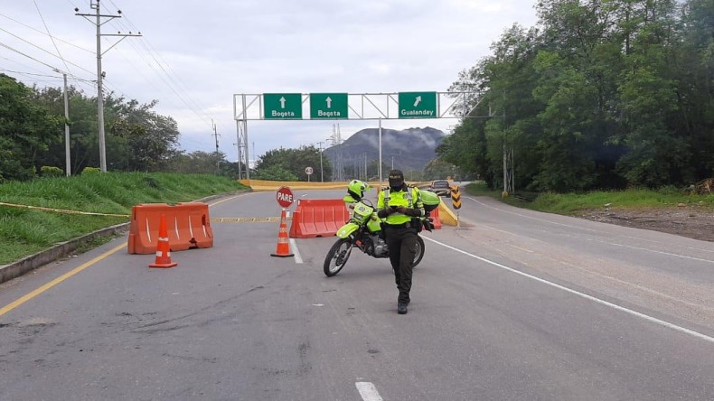 Reportan cierres en dos vías del Tolima 