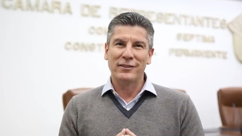 "Le pido a Petro que cumpla por lo menos sus promesas de no reelección y no expropiación": Ricardo Ferro