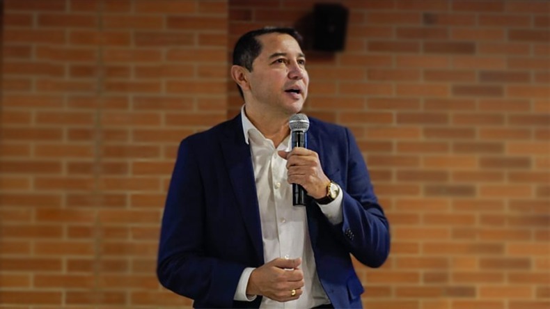 El Alcalde Andrés Hurtado tiene una imagen desfavorable del 52 %, según encuesta