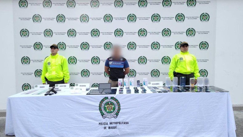Capturan a hombre señalado por tráfico de estupefacientes y venta de celulares robados