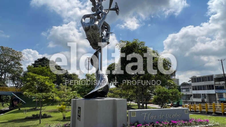 La Flor de Ocobo embellece el sector del viaducto Álvaro Ramírez en Ibagué