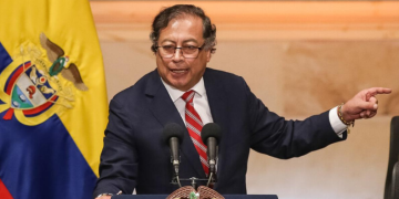 Presidente Petro aseguró que reordenará el sistema de salud de Colombia