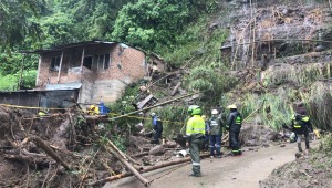 Tragedia en el barrio Combeima: una persona falleció sepultada por deslizamiento de tierra
