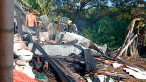 Quema controlada provocó incendio en dos viviendas en Villa Resistencia 