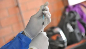 Nueva jornada de vacunación masiva contra COVID-19 para mayores de 25 años en Ibagué 