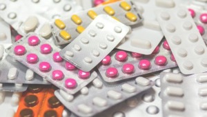 Fabrican pastilla que reduciría riesgo de hospitalización y muerte por COVID-19