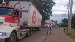 Vándalos robaron insumos médicos que eran transportados en caravana humanitaria hacia Ibagué