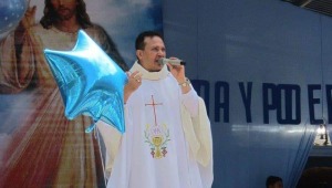 El mensaje del padre Freddy para otros sacerdotes católicos de Ibagué 