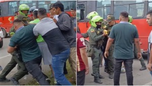 Manifestantes y policías se enfrentaron en el bloqueo de El Salado; hubo un capturado