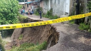 Inicia recuperación de vías del barrio Baltazar afectadas por lluvias 