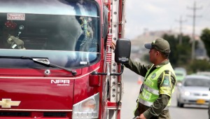 Restringen tránsito de vehículos de carga en el Tolima para este fin de semana y festivo