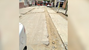 Calle del centro de Ibagué fue intervenida hace tres meses, pero no se ha pavimentado