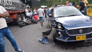 Accidente de tránsito dejó herido a un motociclista en la vía Ibagué-Cajamarca