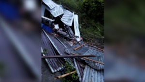 Dos personas fallecieron tras ser sepultadas por un deslizamiento de tierra en Casabianca