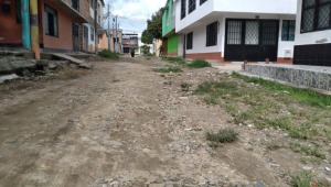 Luego de 25 años, calles del barrio La Esmeralda de Ibagué siguen a la espera de ser pavimentadas