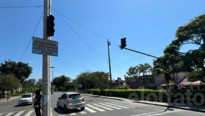 Reportan apagón en semáforos de Los Arrayanes