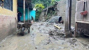 Deslizamientos en la variante de Ibagué dejan 10 familias damnificadas