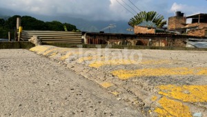 Con venta de tamales y lechona, habitantes del barrio Restrepo de Ibagué pavimentaron sus vías