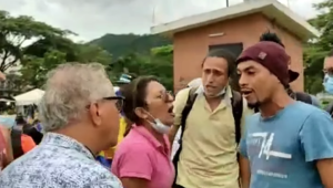 Fuerte choque entre la esposa de exfuncionario de Jaramillo y manifestantes en Villavicencio 