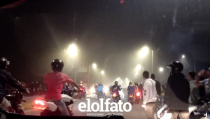 Motociclistas que participan en ‘piques’ en la vía al Aeropuerto Perales bloquean la movilidad en la zona y generan pánico entre los vecinos