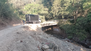 Puente vehicular en la vía Ibagué – Rovira está a punto de colapsar, denuncia la comunidad